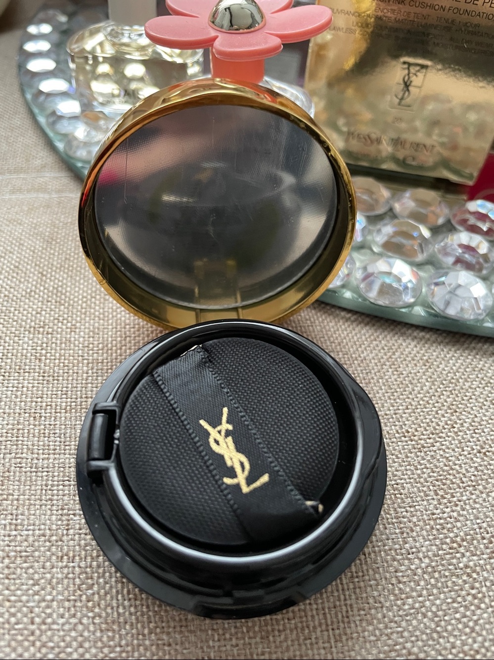 ✨Mini Powder Compact✨YSL✨NEW - Picture 2 of 4